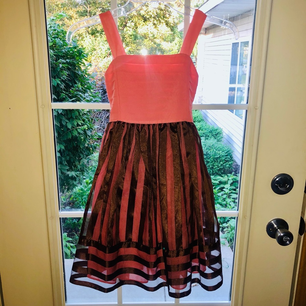 Girls Dress - Picture 2 of 10